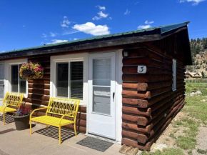 Cozy cabin #3 at Aspen Ridge Cabins